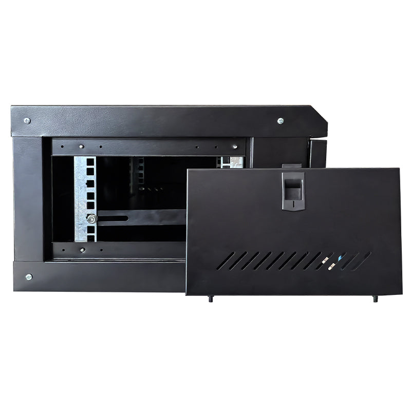 Interior de gabinete rack 4U con perfiles de montaje y paneles desmontables